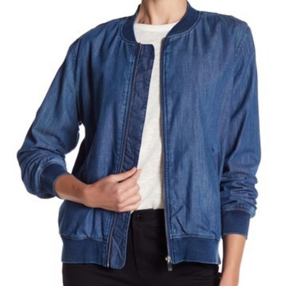 Vince Camuto Jackets & Blazers - Vince Camuto Bomber Jacket